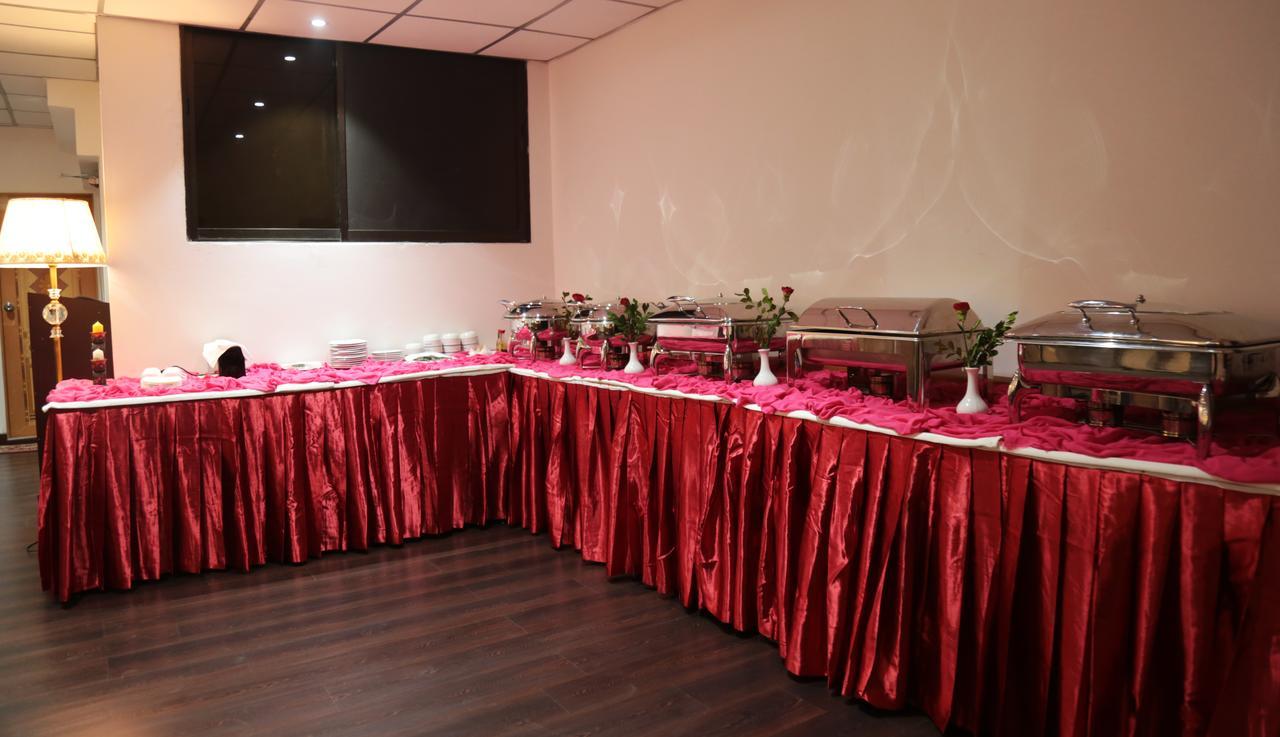 Civic Inn Dhaka Buitenkant foto
